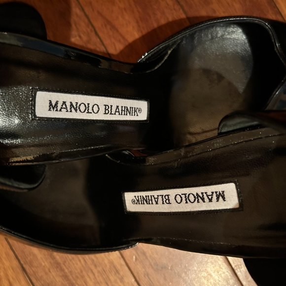 Manolo Blahnik Black Pumps - size 7 - Picture 4 of 5